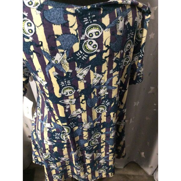 New NWT Small NIGHTMARE Disney Perfect T LuLaRoe Short sleeve - Picture 5 of 5